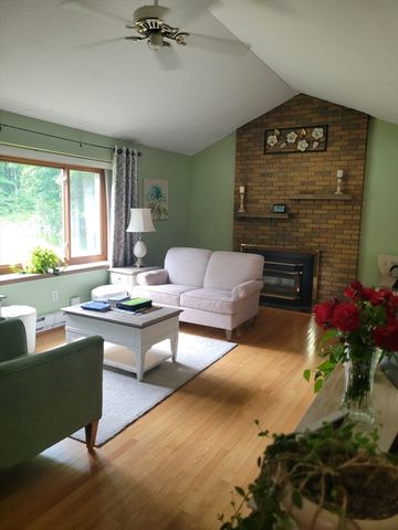 401 Cross St, Boylston, MA 01505