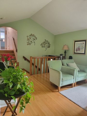 401 Cross St, Boylston, MA 01505