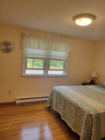 401 Cross St, Boylston, MA 01505
