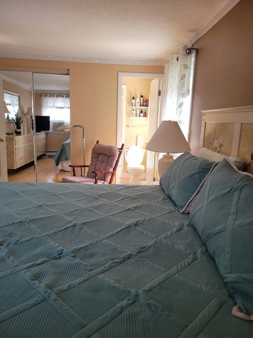 401 Cross St, Boylston, MA 01505