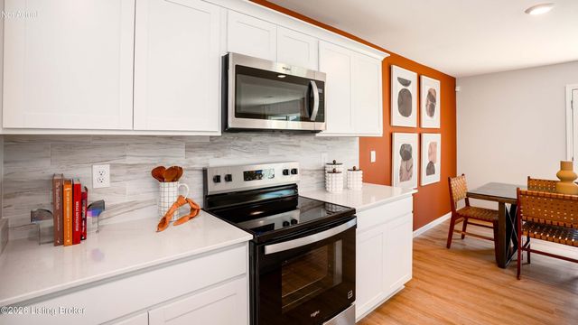 900 Tristan Ln, Elizabethtown, KY 42701