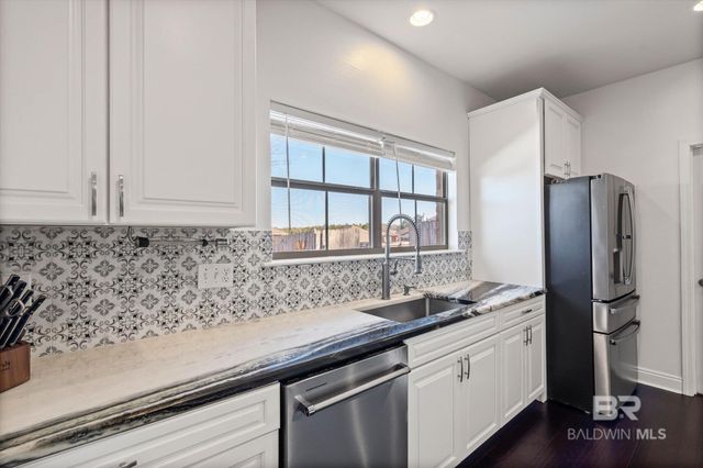 2258 Fernwood Loop, Semmes, AL 36575