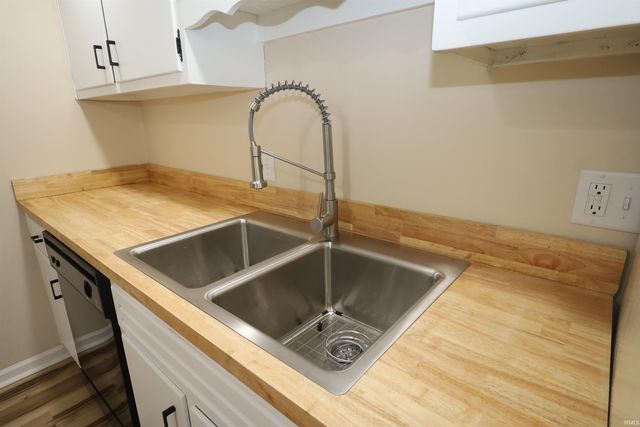 5640 Graber Drive, Fort Wayne, IN 46835