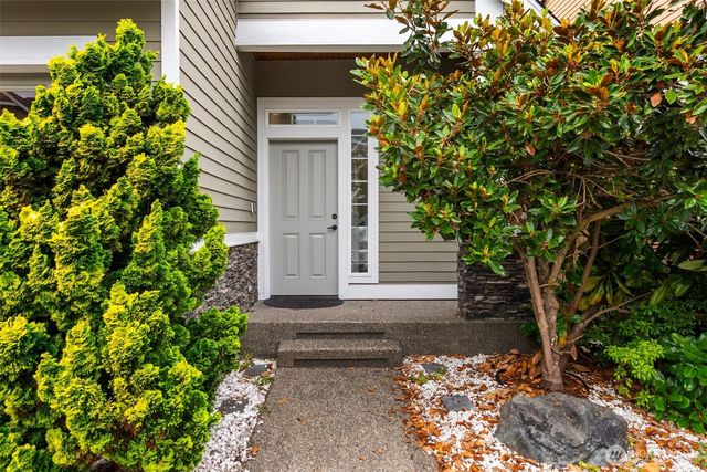 24015 221st Lane SE, Maple Valley, WA 98038