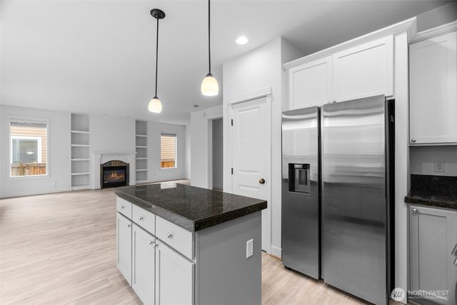 24015 221st Lane SE, Maple Valley, WA 98038