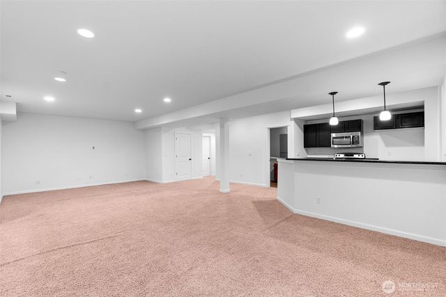 24015 221st Lane SE, Maple Valley, WA 98038