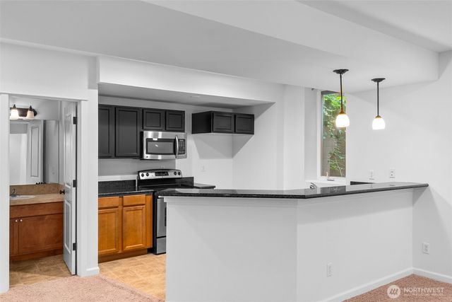 24015 221st Lane SE, Maple Valley, WA 98038