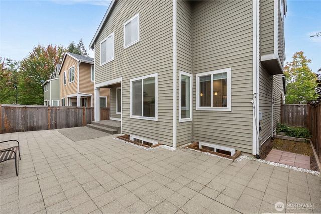 24015 221st Lane SE, Maple Valley, WA 98038