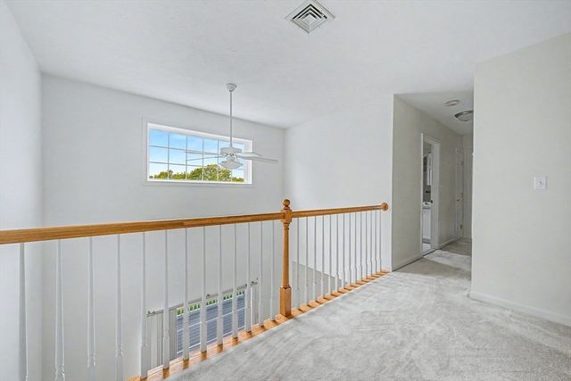 3 Oak View Ter 3, Franklin, MA 02038