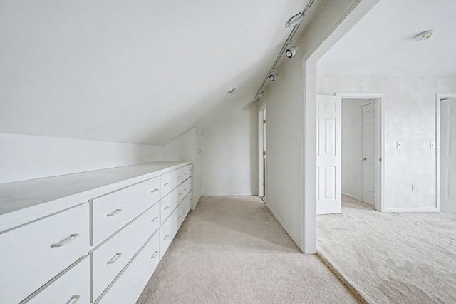 3 Oak View Ter 3, Franklin, MA 02038
