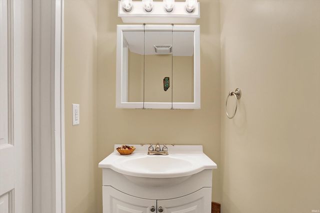 3806 S State Road 3, New Castle, IN 47362