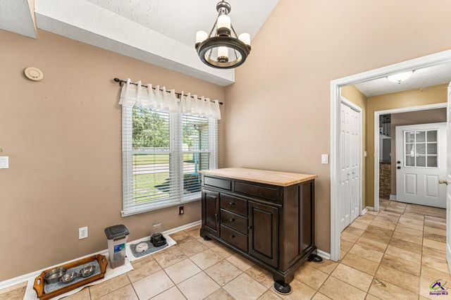 134 Brittany Dr, Perry, GA 31069
