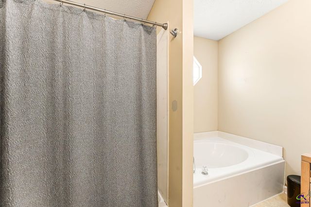 134 Brittany Dr, Perry, GA 31069