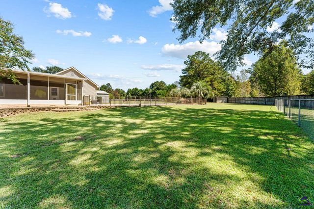 134 Brittany Dr, Perry, GA 31069