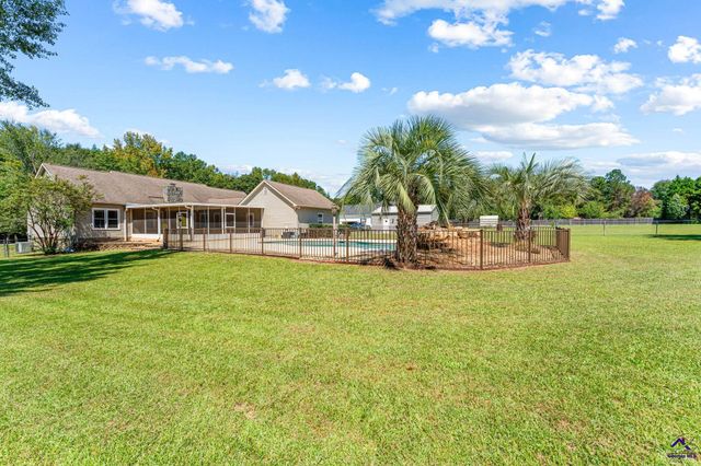 134 Brittany Dr, Perry, GA 31069