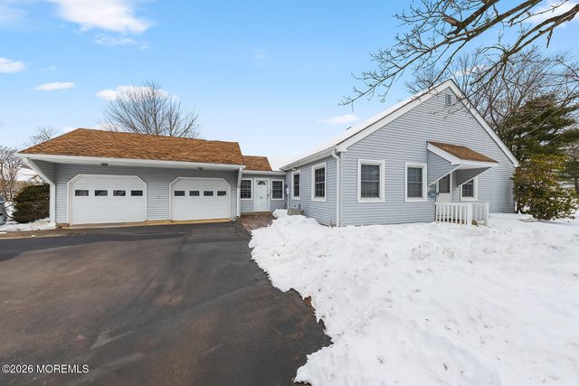 21 Plaza Del Campillo A, Freehold, NJ 07728