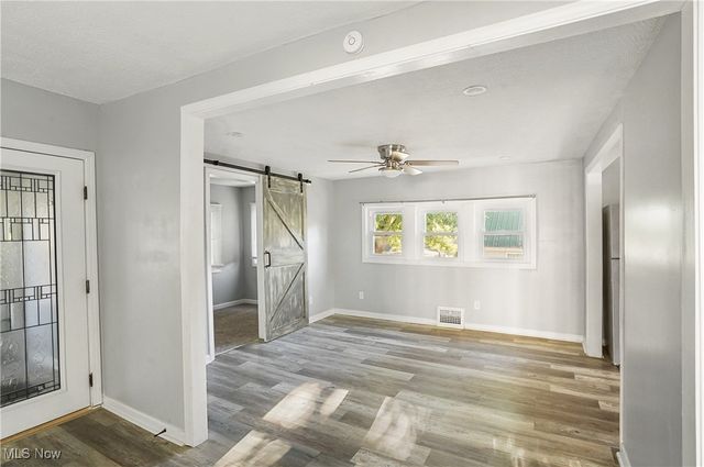 2643 Monroe Street, Lakemore, OH 44250