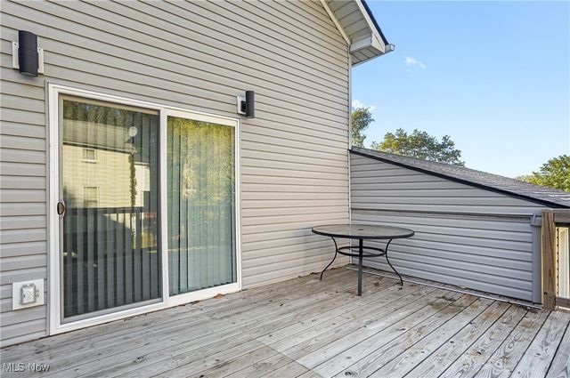 2643 Monroe Street, Lakemore, OH 44250