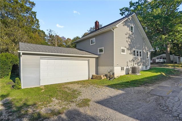 2643 Monroe Street, Lakemore, OH 44250