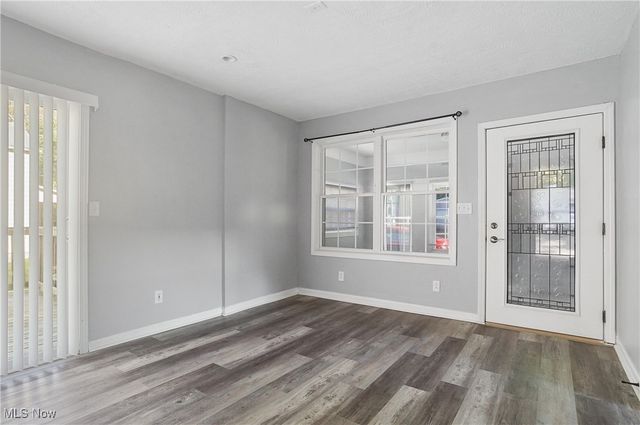 2643 Monroe Street, Lakemore, OH 44250