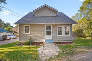2643 Monroe Street, Lakemore, OH 44250