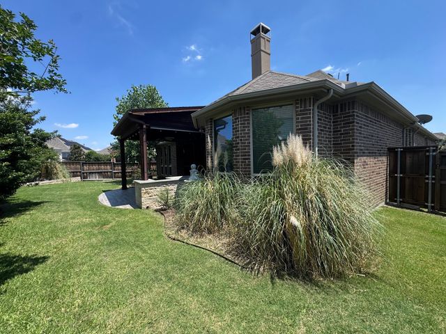 3721 Kennoway, The Colony, TX 75056