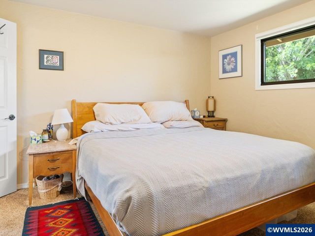2250 NW Highland Dr, Corvallis, OR 97330