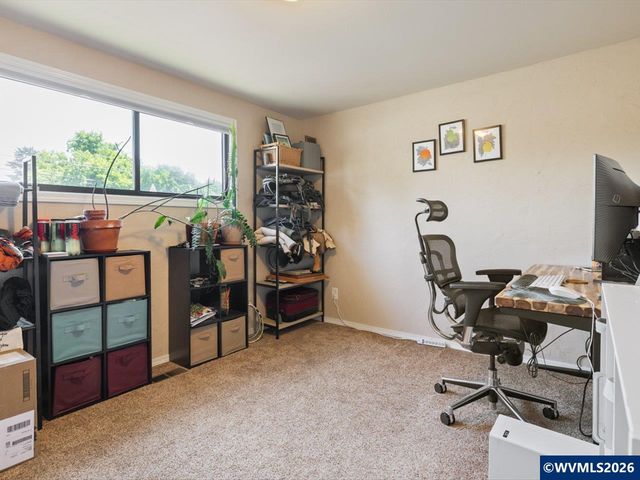 2250 NW Highland Dr, Corvallis, OR 97330