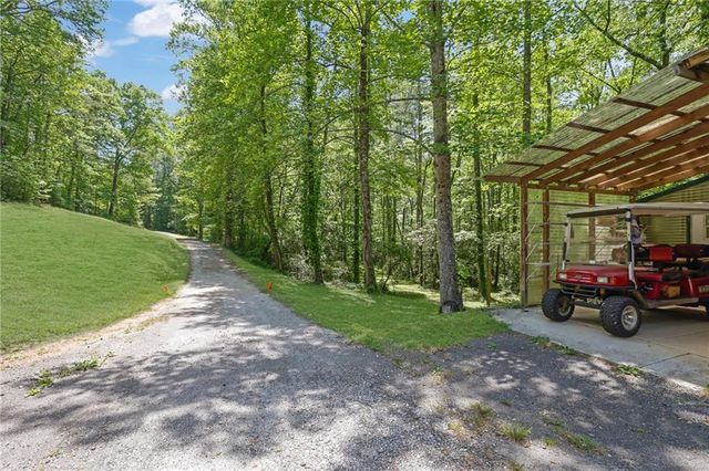 9368 Highway 52 W, Dahlonega, GA 30533