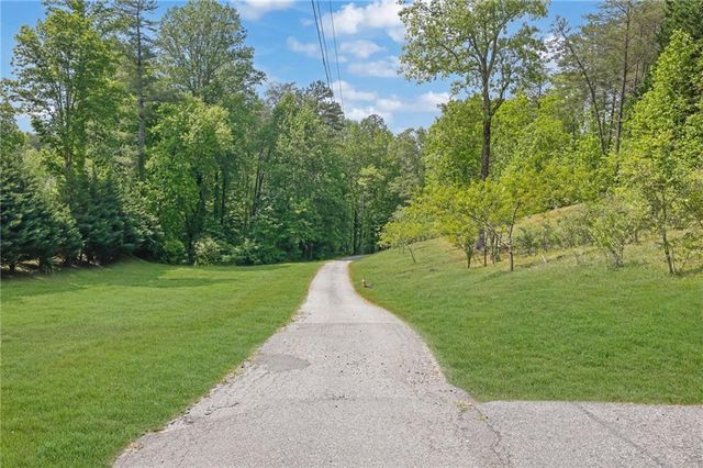 9368 Highway 52 W, Dahlonega, GA 30533