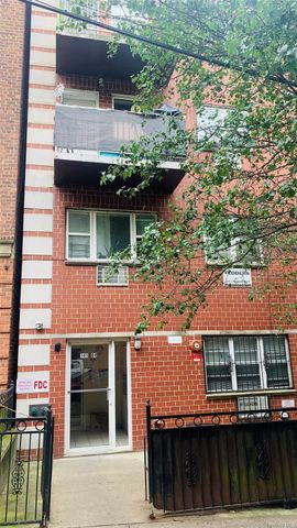 14102 Pershing Crescent 4, Briarwood, NY 11435