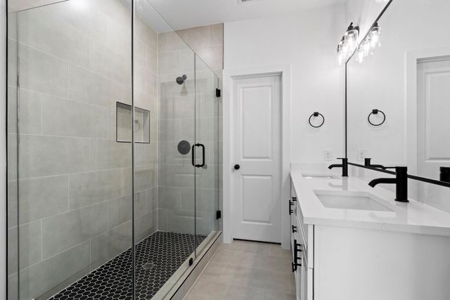 9437 Pembrook Street A, Houston, TX 77016