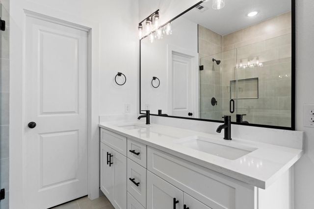9437 Pembrook Street A, Houston, TX 77016