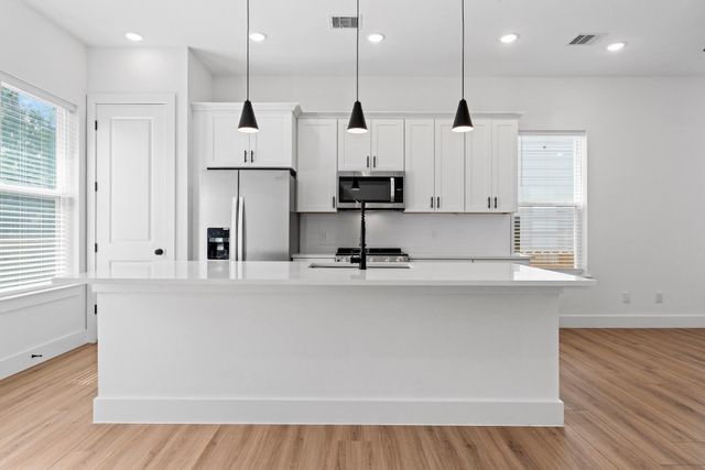 9437 Pembrook Street A, Houston, TX 77016