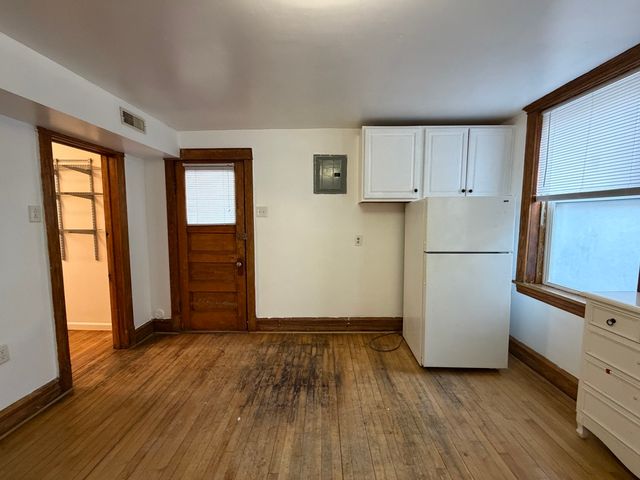 2067 N Leavitt Street G, Chicago, IL 60647