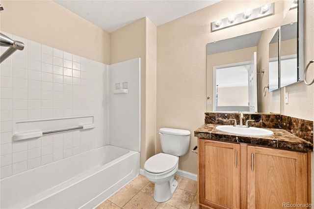 4486 Lyndenwood Point, Highlands Ranch, CO 80130
