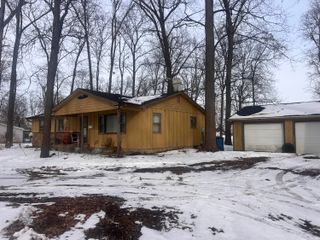 645 S 150 E, Kouts, IN 46347