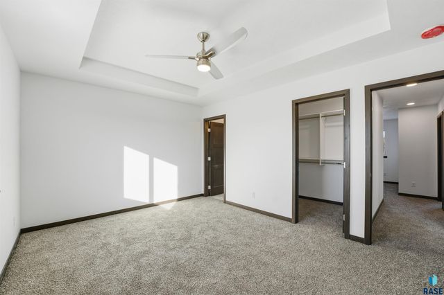 7004 E Brooks Edge Pl Place, Sioux Falls, SD 57110