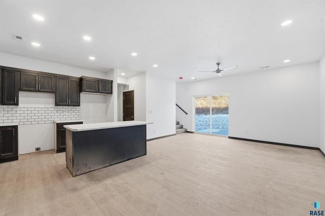 7004 E Brooks Edge Pl Place, Sioux Falls, SD 57110