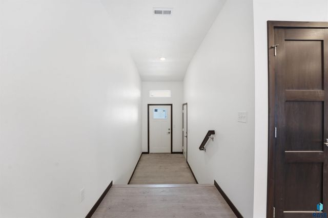 7004 E Brooks Edge Pl Place, Sioux Falls, SD 57110