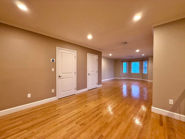 146 Adams St 2, Waltham, MA 02453