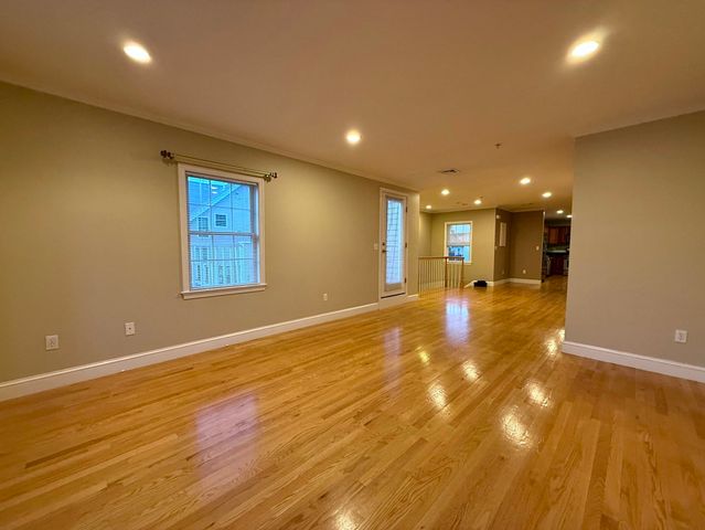 146 Adams St 2, Waltham, MA 02453