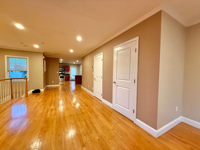 146 Adams St 2, Waltham, MA 02453