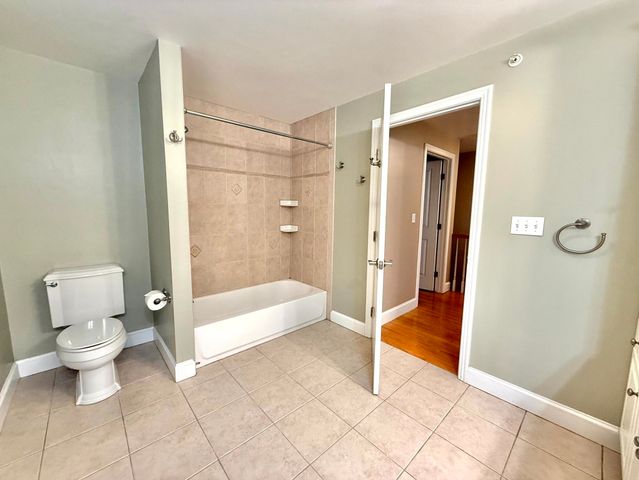146 Adams St 2, Waltham, MA 02453