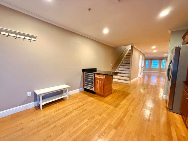 146 Adams St 2, Waltham, MA 02453