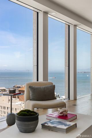 1 Steuart Lane 1704, San Francisco, CA 94105