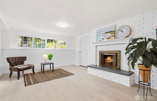959 Hoquiam Avenue NE, Renton, WA 98059