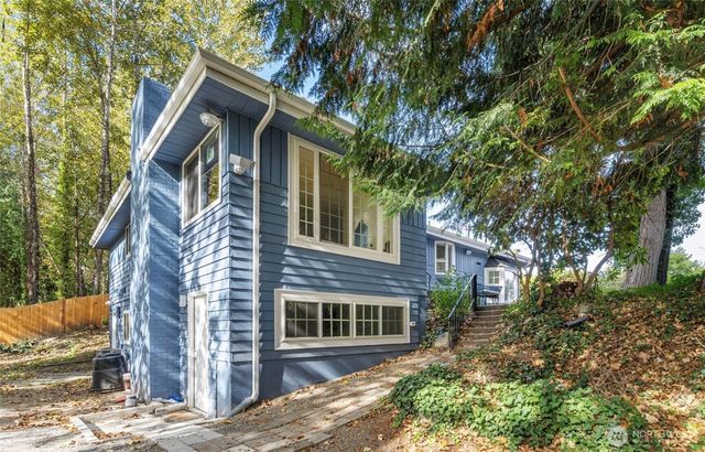 959 Hoquiam Avenue NE, Renton, WA 98059