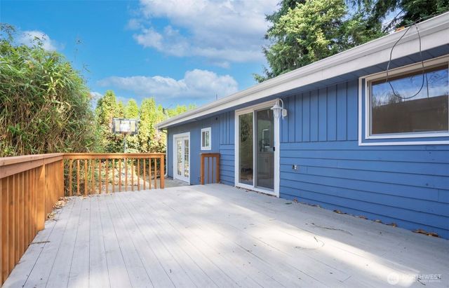 959 Hoquiam Avenue NE, Renton, WA 98059