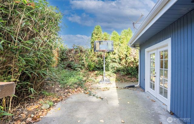 959 Hoquiam Avenue NE, Renton, WA 98059
